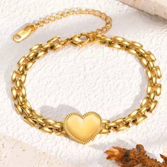 New! Women stainless steel Gold plated Heart charm Bracelet - Picture 2 of 5